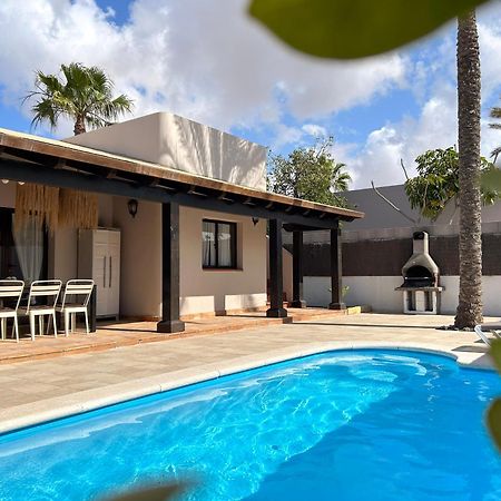 House Boho Palm With Private Heated Pool And Garden, 3 Bedrooms, Wi-Fi Corralejo Exterior photo
