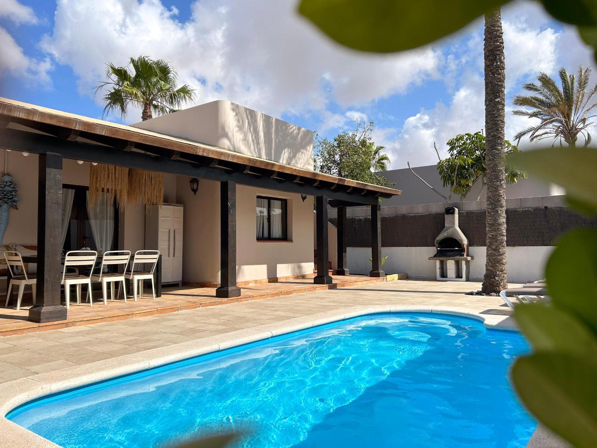 House Boho Palm With Private Heated Pool And Garden, 3 Bedrooms, Wi-Fi Corralejo Exterior photo